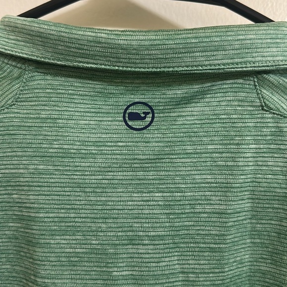 EUC Vineyard Vines Boys Performance Sankaty Quarter Zip Pullover XL (18) - Picture 4 of 5